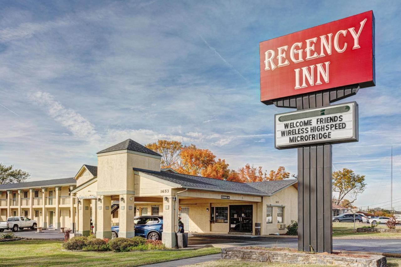 Regency Inn Fayetteville Bagian luar foto